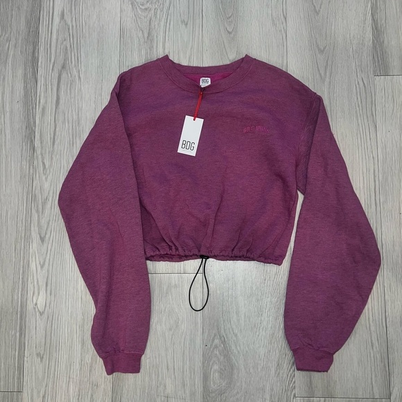 NWT BDG URBAN OUTFITTERS Cropped Bubble Hem Sweatshirt Purple Size S - Picture 2 of 3